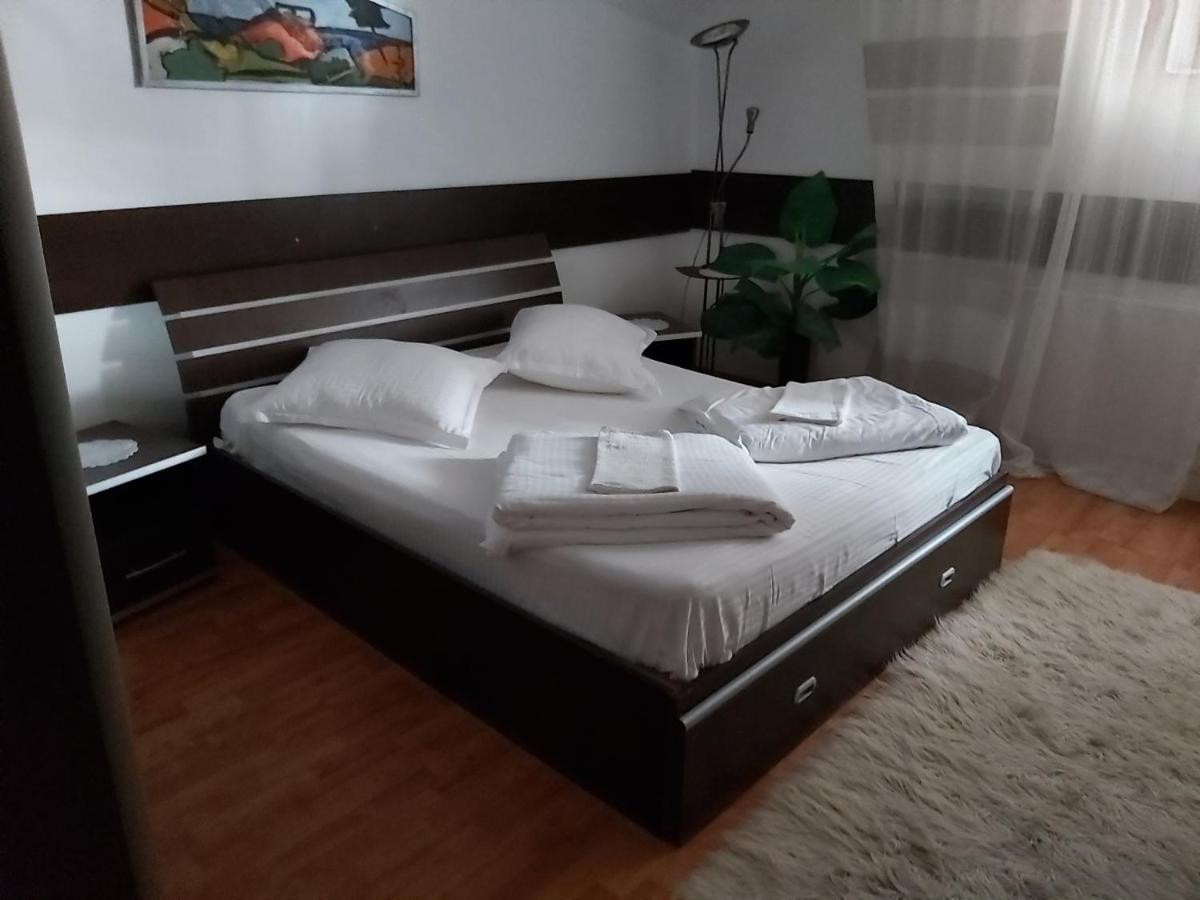 Hotel Turist Reșița Dış mekan fotoğraf