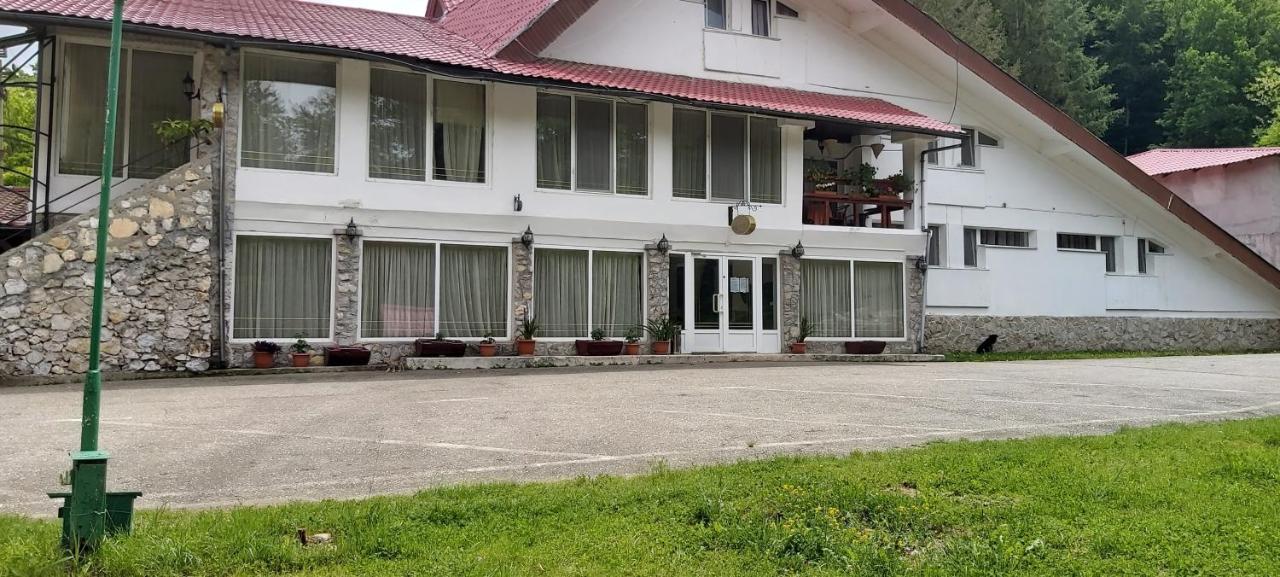 Hotel Turist Reșița Dış mekan fotoğraf