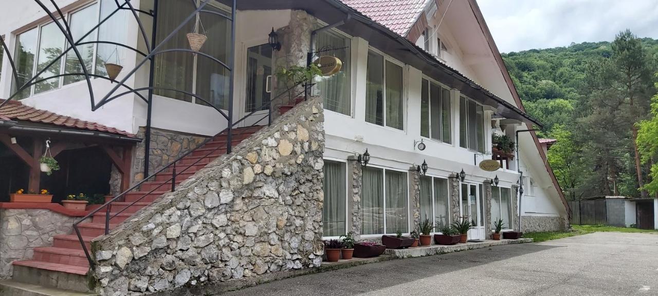 Hotel Turist Reșița Dış mekan fotoğraf