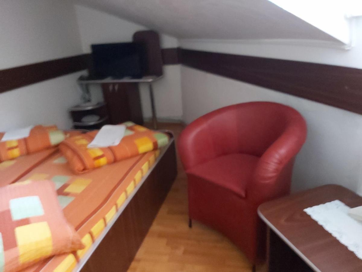 Hotel Turist Reșița Dış mekan fotoğraf