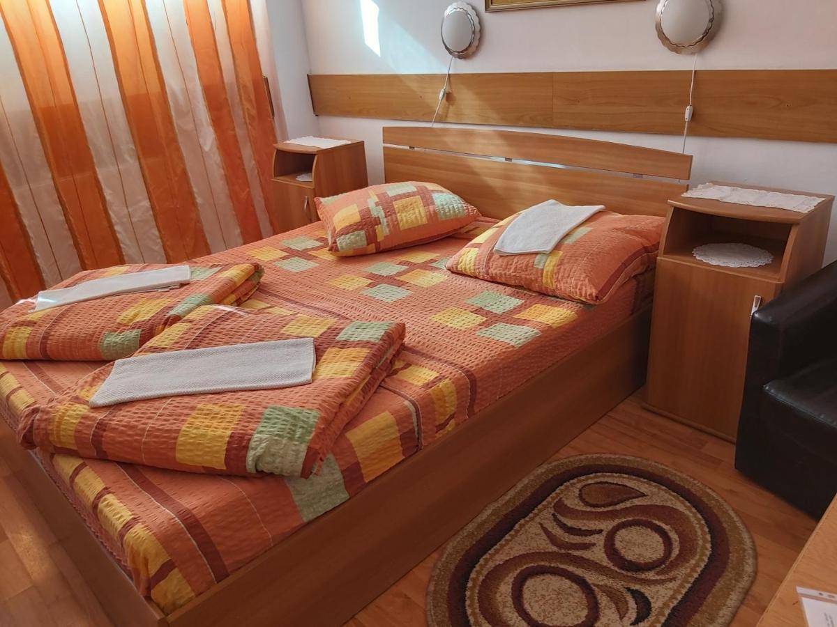 Hotel Turist Reșița Dış mekan fotoğraf